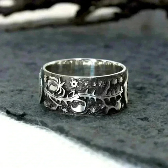 Beautiful Detail 925 Sterling Silver Sun Moon Band Ring - Picture 4 of 6